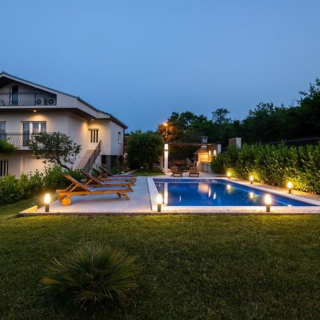 Villa Latica Dicmo المظهر الخارجي الصورة